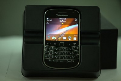 Đập hộp BlackBerry Bold 9900 chính hãng Việt Nam - những hình ảnh... 